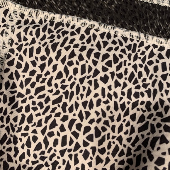 Lululemon Athletica Inspire Type 11 MISS MOZIAC Sz 6 - Picture 8 of 13